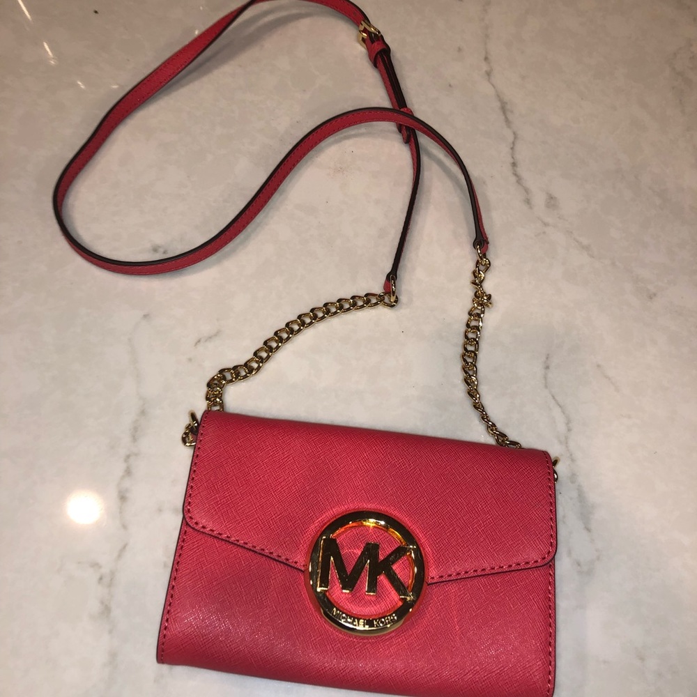 Michael Kors Coral crossbody